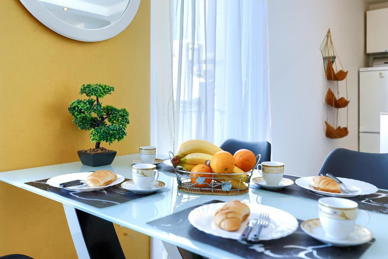 Seny Gold Apartment พูลา ภายนอก รูปภาพ